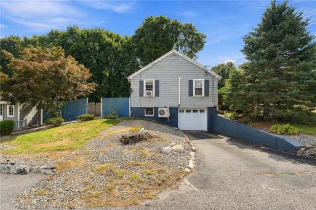 1040 Greenwich Avenue, Warwick, RI 02886