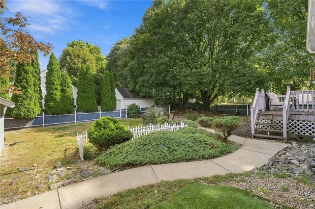 1040 Greenwich Avenue, Warwick, RI 02886