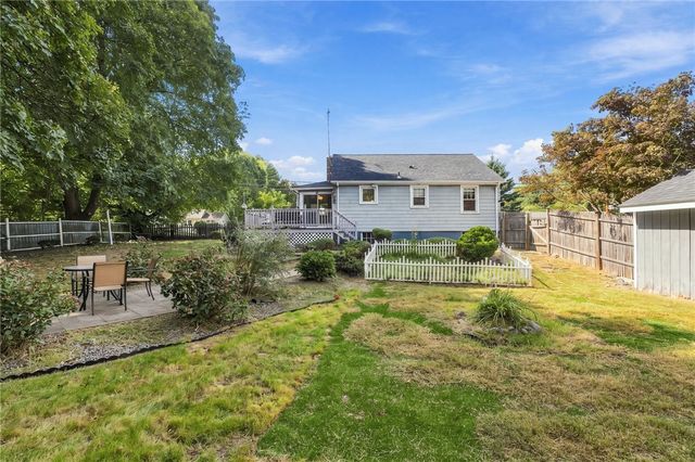 1040 Greenwich Avenue, Warwick, RI 02886