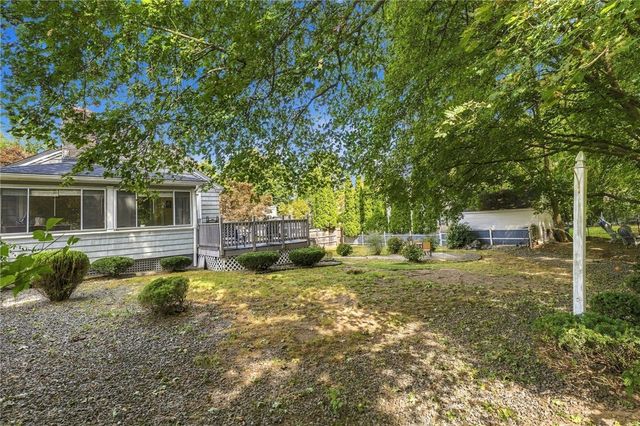 1040 Greenwich Avenue, Warwick, RI 02886