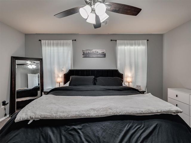 11549 NW 100th Street, Yukon, OK 73099
