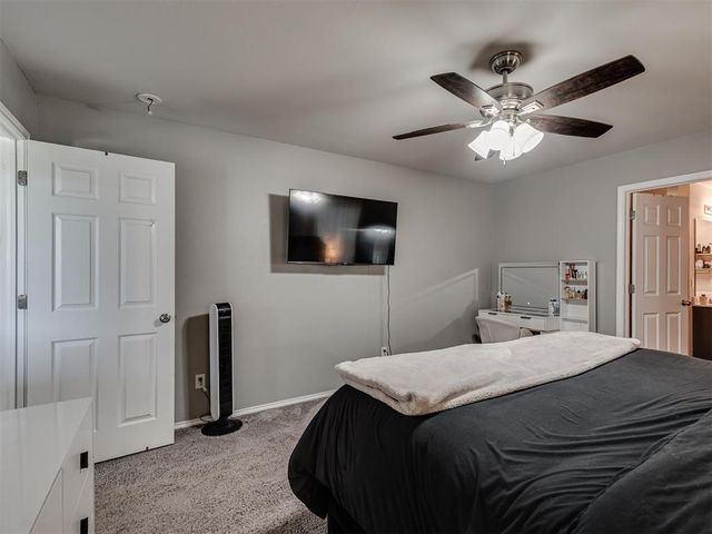 11549 NW 100th Street, Yukon, OK 73099