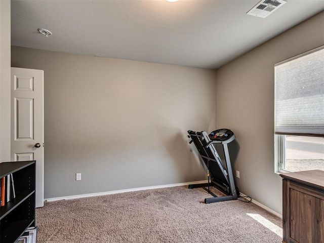 11549 NW 100th Street, Yukon, OK 73099
