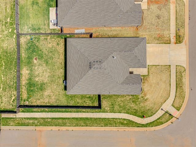 11549 NW 100th Street, Yukon, OK 73099