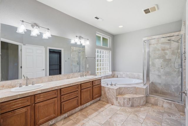 10587 Ridgecrest Dr, Jackson, CA 95642