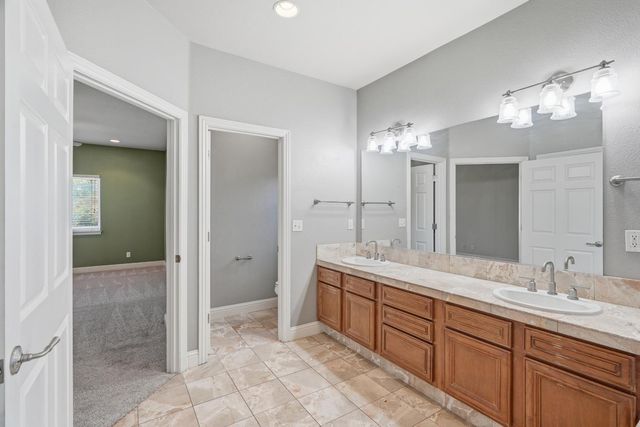 10587 Ridgecrest Dr, Jackson, CA 95642