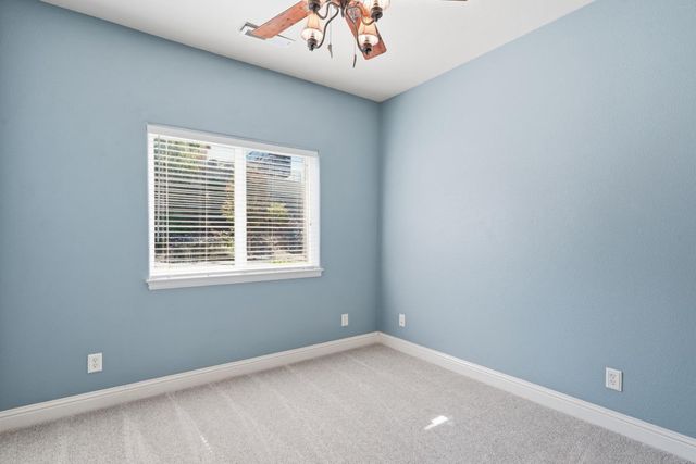 10587 Ridgecrest Dr, Jackson, CA 95642