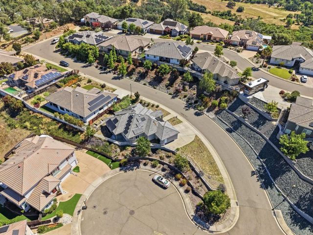 10587 Ridgecrest Dr, Jackson, CA 95642