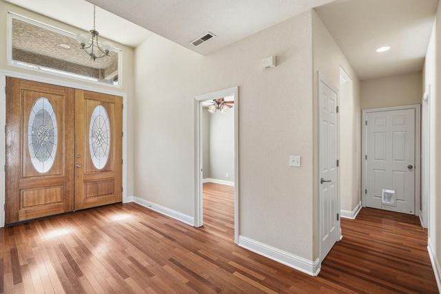 10587 Ridgecrest Dr, Jackson, CA 95642