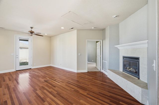 10587 Ridgecrest Dr, Jackson, CA 95642
