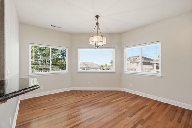 10587 Ridgecrest Dr, Jackson, CA 95642