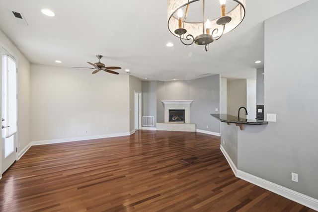 10587 Ridgecrest Dr, Jackson, CA 95642