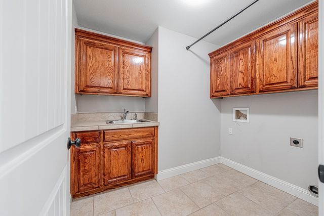 2903 Savoy, Midland, TX 79705