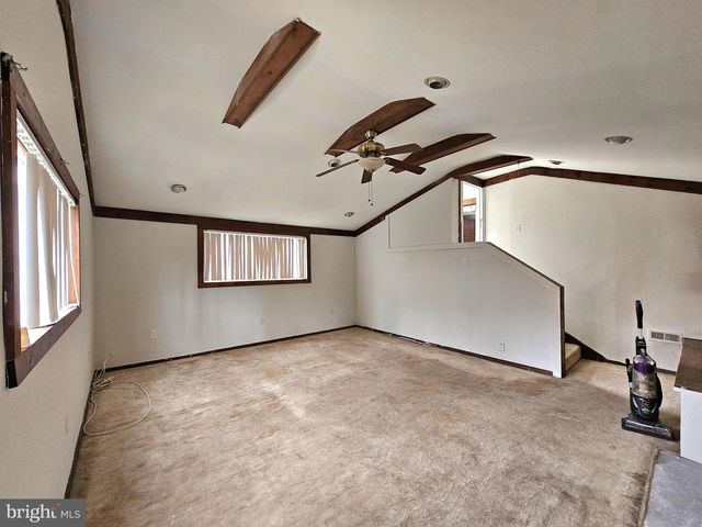 8501 CHESTNUT OAK RD, Parkville, MD 21234