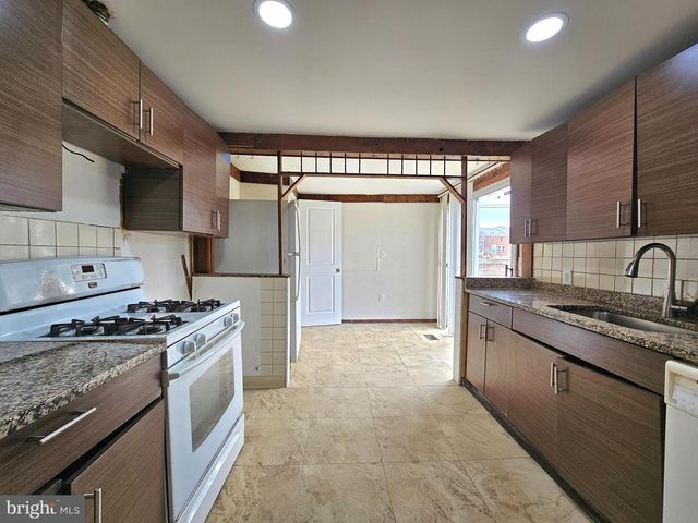 8501 CHESTNUT OAK RD, Parkville, MD 21234