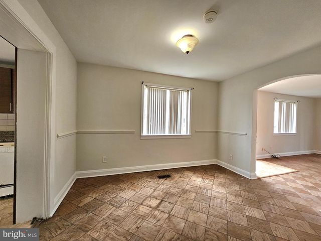 8501 CHESTNUT OAK RD, Parkville, MD 21234