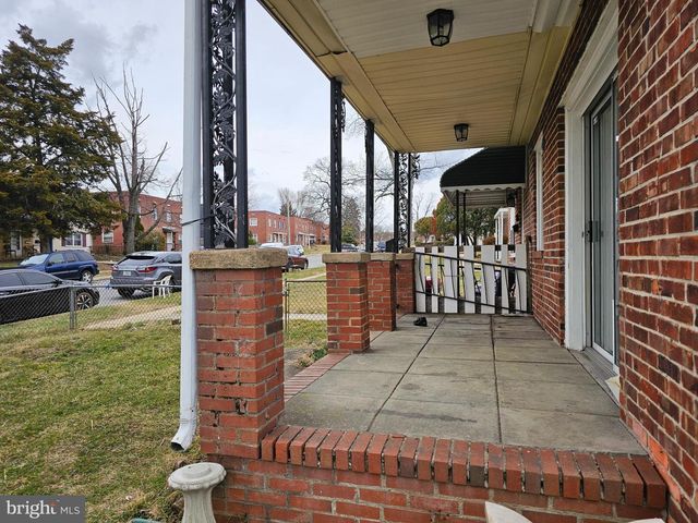 8501 CHESTNUT OAK RD, Parkville, MD 21234