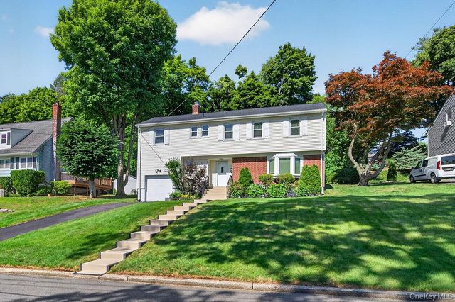 11 Oakridge Road, White Plains, NY 10607