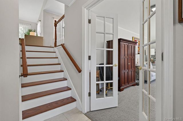 11 Oakridge Road, White Plains, NY 10607