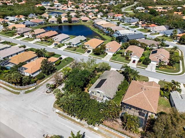 6801 SUPERIOR STREET CIRCLE, Sarasota, FL 34243