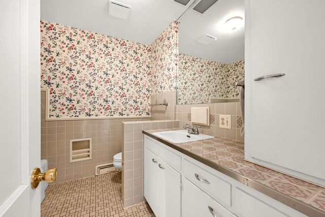 4426 7th STREET, Kenosha, WI 53144
