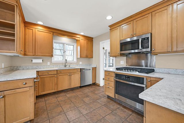 4426 7th STREET, Kenosha, WI 53144