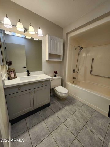 10922 W WELK Drive, Sun City, AZ 85373