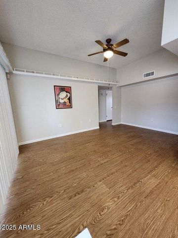 10922 W WELK Drive, Sun City, AZ 85373