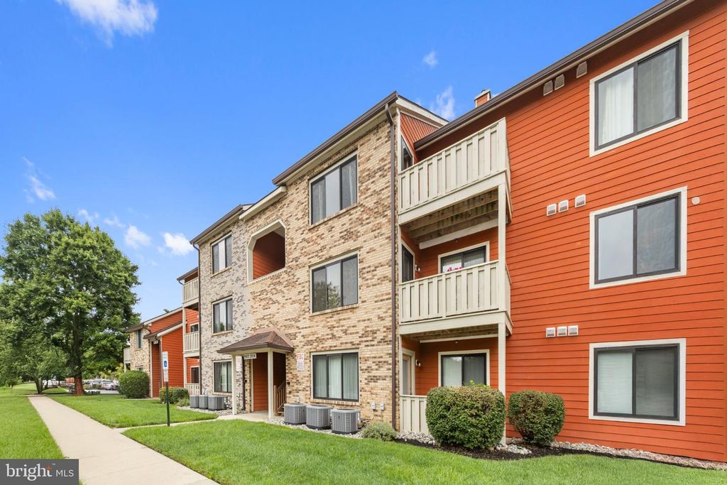 2810 AUBURN CT, Mount Laurel, NJ 08054 — exterior