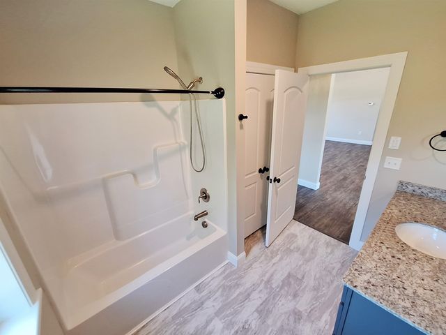 68 Firefly Lane, St. Albans Town, VT 05478