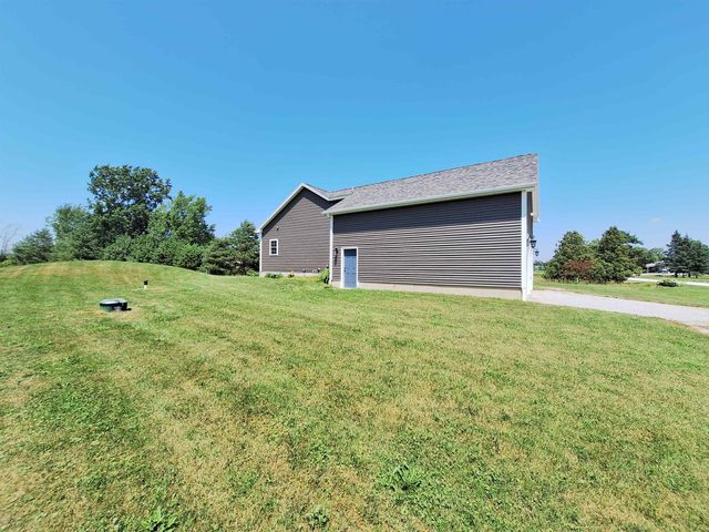 68 Firefly Lane, St. Albans Town, VT 05478