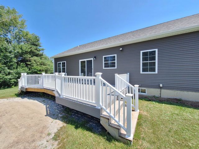 68 Firefly Lane, St. Albans Town, VT 05478