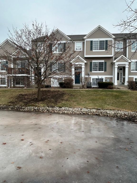 103 Enclave Circle C, Bolingbrook, IL 60440