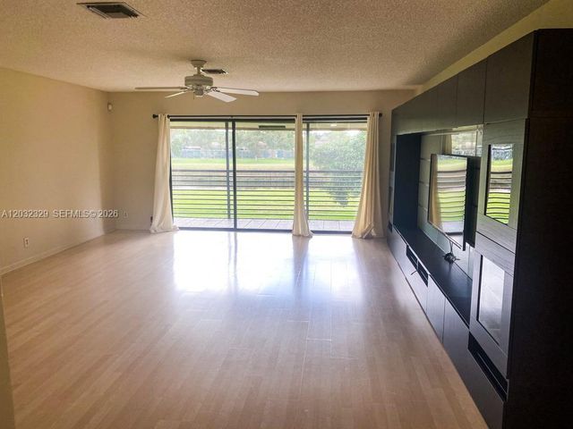 125 S Laurel Drive 506, Margate, FL 33063