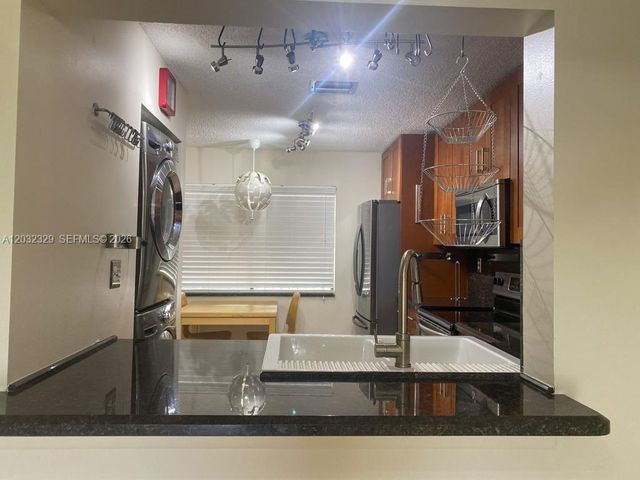 125 S Laurel Drive 506, Margate, FL 33063