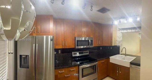 125 S Laurel Drive 506, Margate, FL 33063