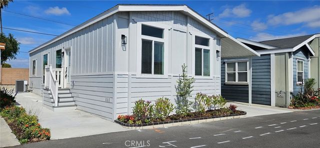 15621 Beach Boulevard 19, Westminster, CA 92683