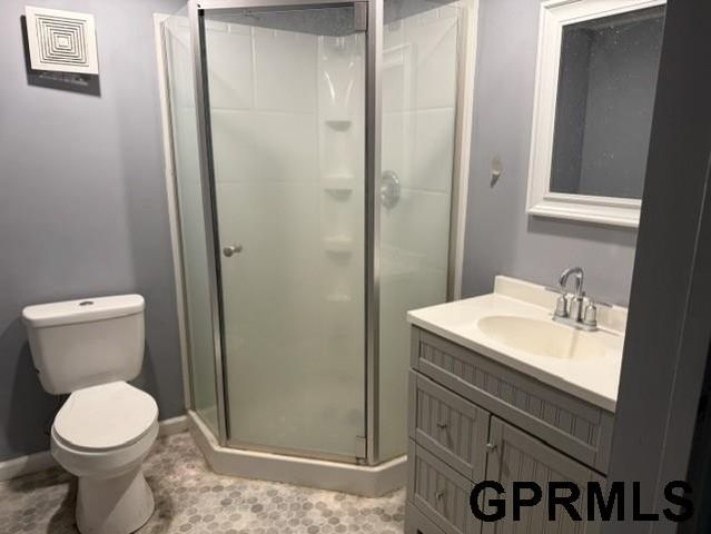 1005 S 38th Street, Omaha, NE 68105