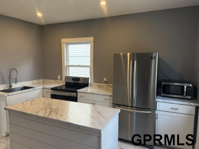 1005 S 38th Street, Omaha, NE 68105