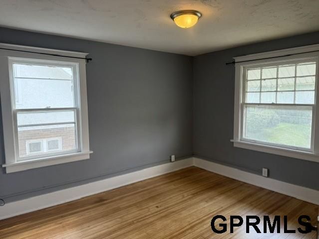 1005 S 38th Street, Omaha, NE 68105