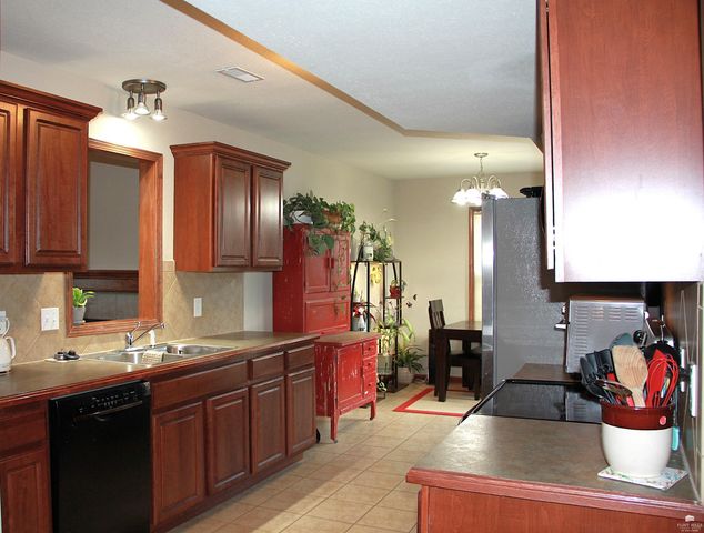 8900 Butterfly Lane, Manhattan, KS 66502