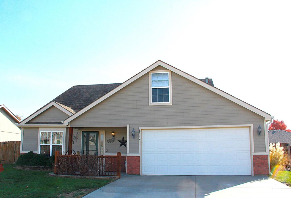 8900 Butterfly Lane, Manhattan, KS 66502