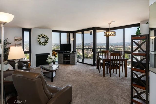 222 Monterey Road 1205, Glendale, CA 91206