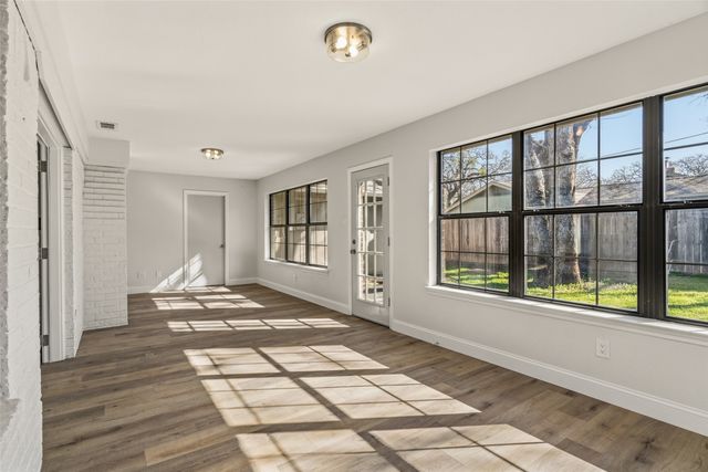 3801 Pleasant Wood Court, Arlington, TX 76016