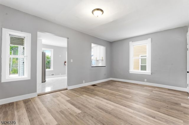 81 Westfield Ave, Elizabeth City, NJ 07208