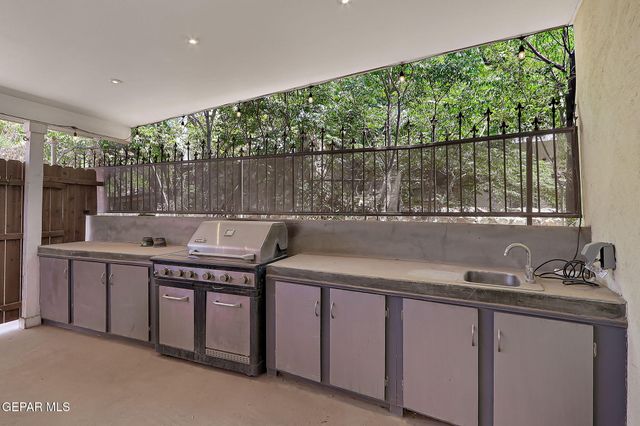 1104 MADELINE Drive, El Paso, TX 79902