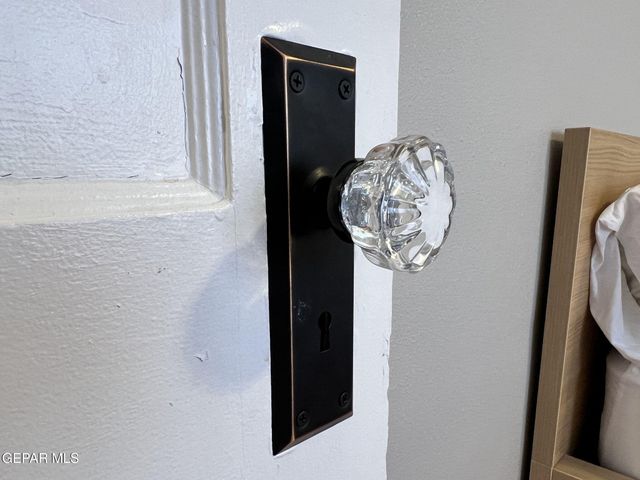 1104 MADELINE Drive, El Paso, TX 79902