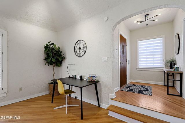 1104 MADELINE Drive, El Paso, TX 79902