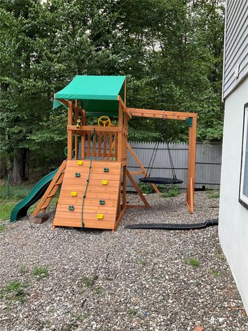 35 Mohawk Circle, Ferndale, NY 12734