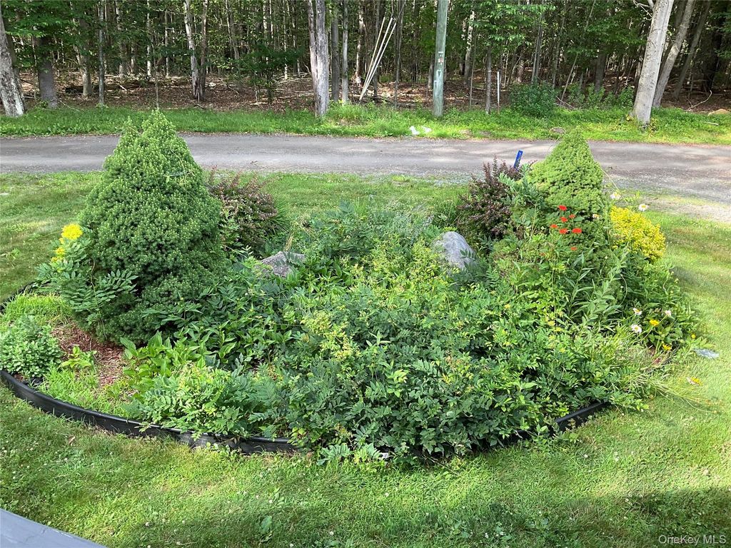 35 Mohawk Circle, Ferndale, NY 12734